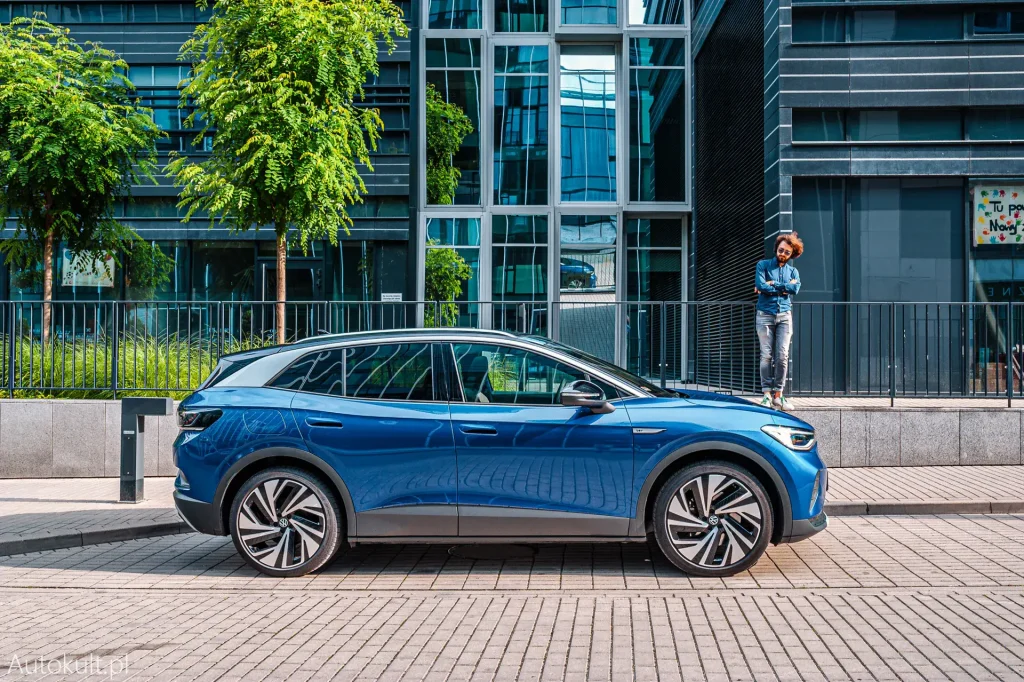 قطعات بدنه رنگ خورده بهترند یا خام؟ مزایا و معایب هرکدام