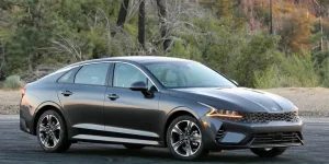 هزینه تعویض قطعات بدنه خودروهای وارداتی؛ چه چیزی قیمت را تعیین می‌کند؟