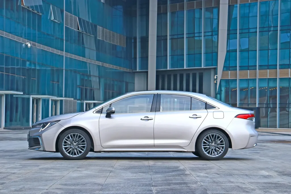 تفاوت آینه بغل لوین اورجینال و طرح؛ کدام را بخریم؟